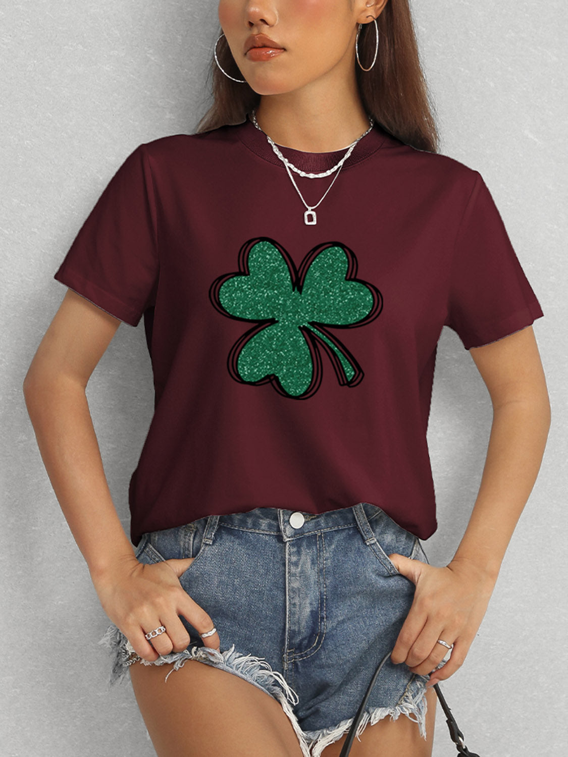 Casual Burgundy Clover T-Shirt Outfit