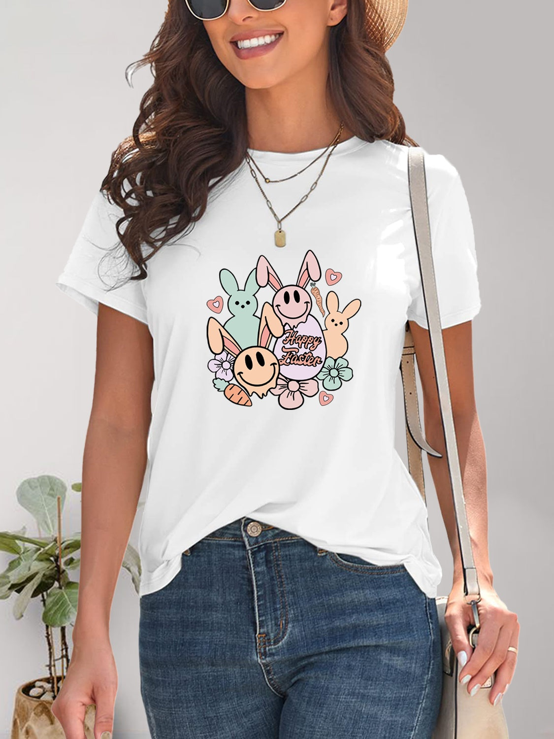 White graphic round neck short sleeve T-shirt front