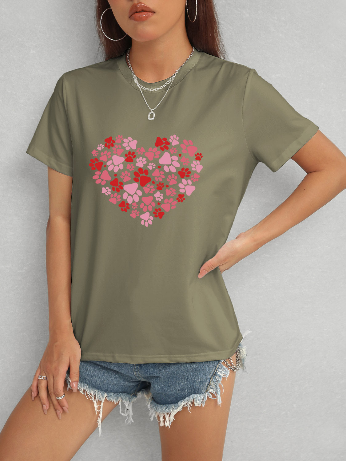 Olive heart round neck short sleeve t-shirt