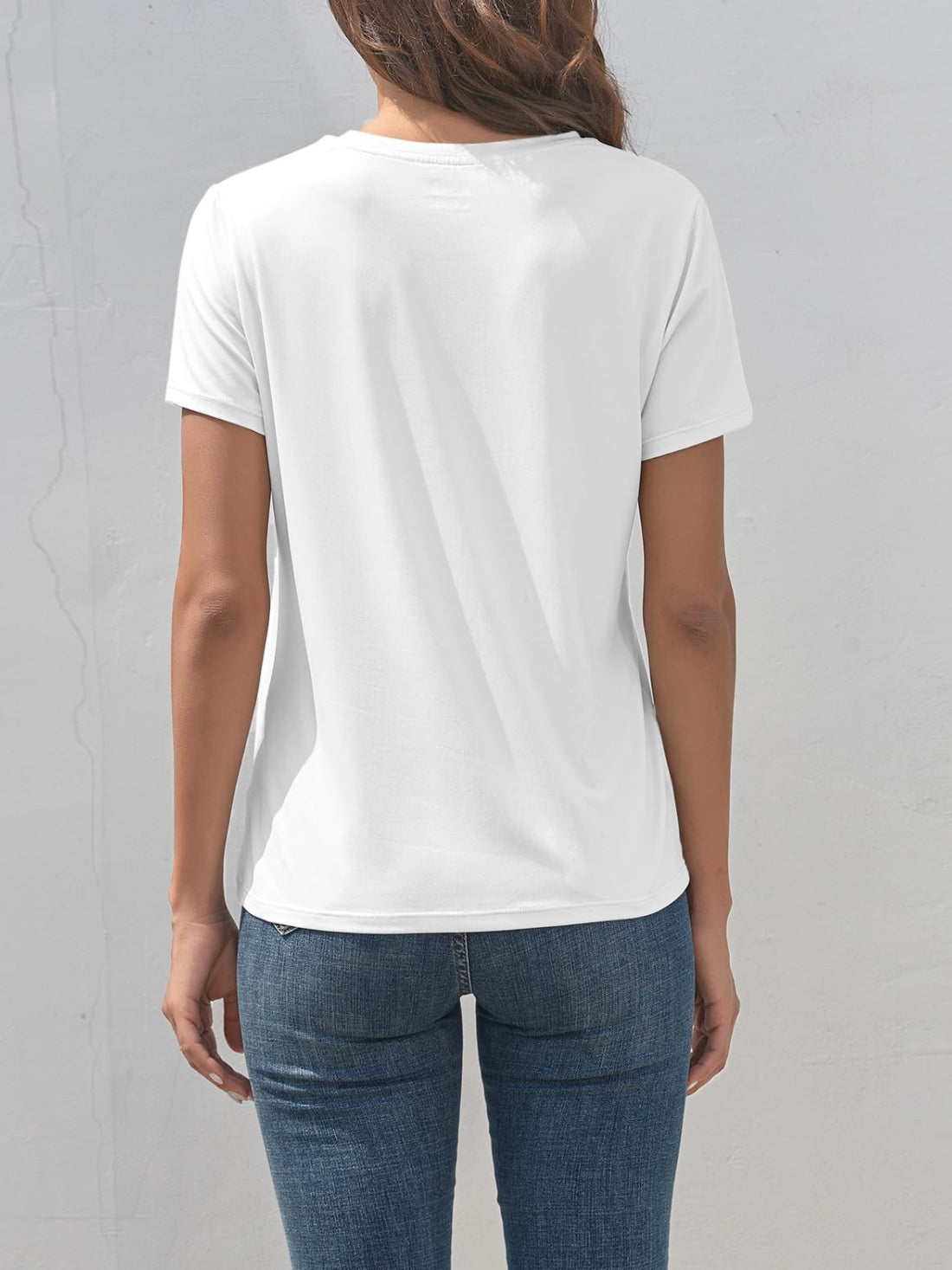 White graphic round neck short sleeve T-shirt back