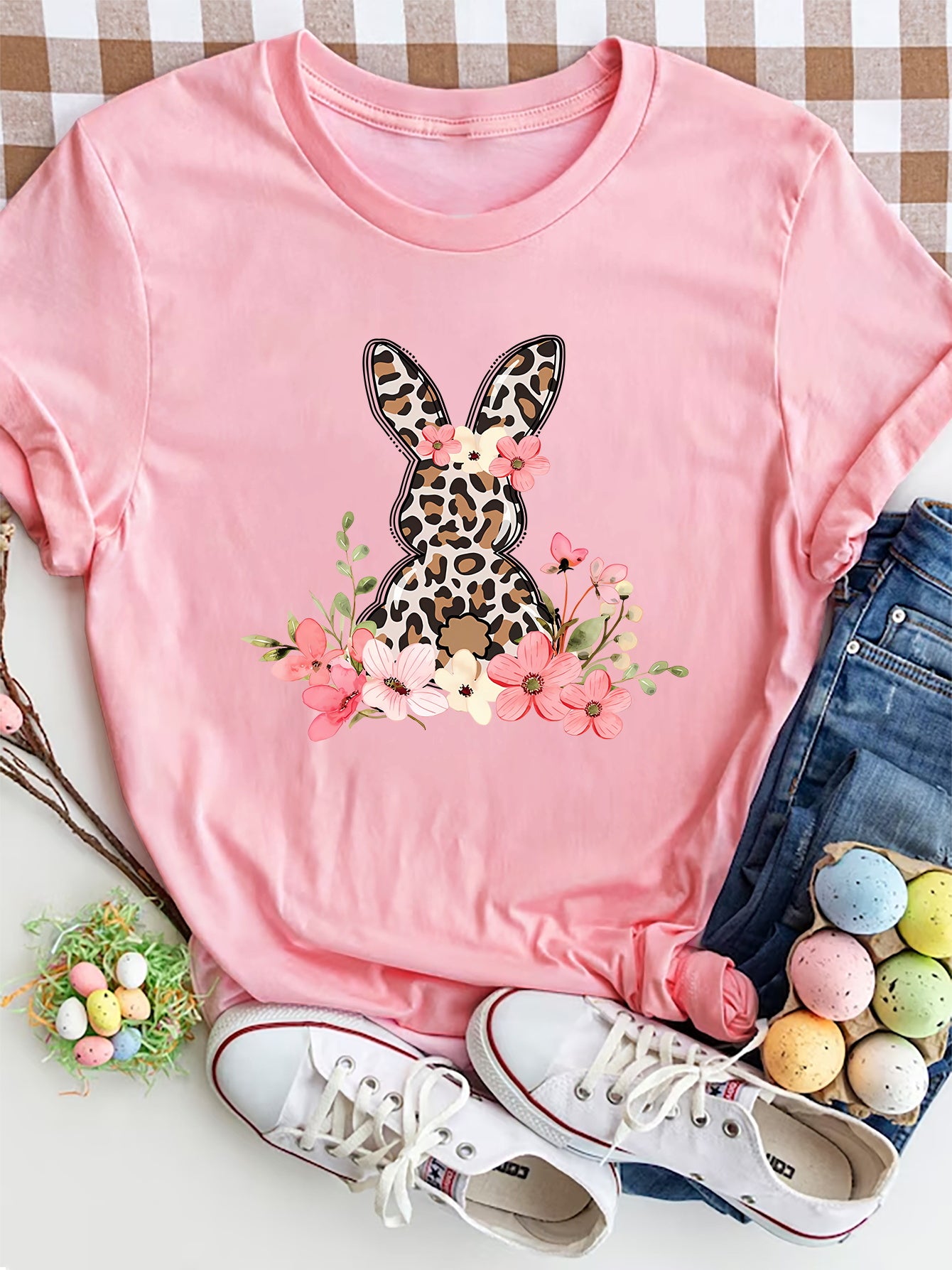 Pink rabbit round neck short sleeve t-shirt with floral design