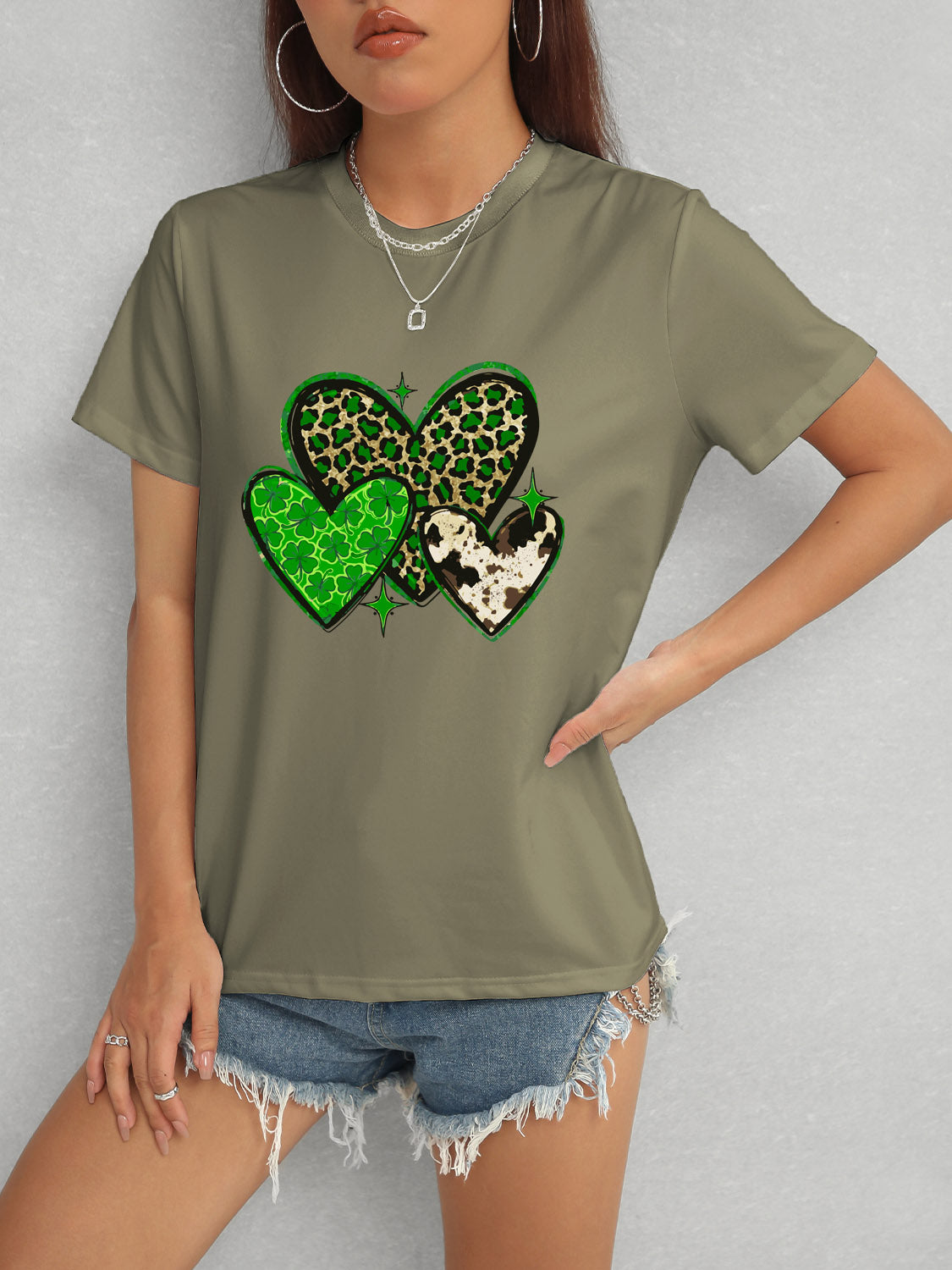 Olive green heart round neck short sleeve t-shirt