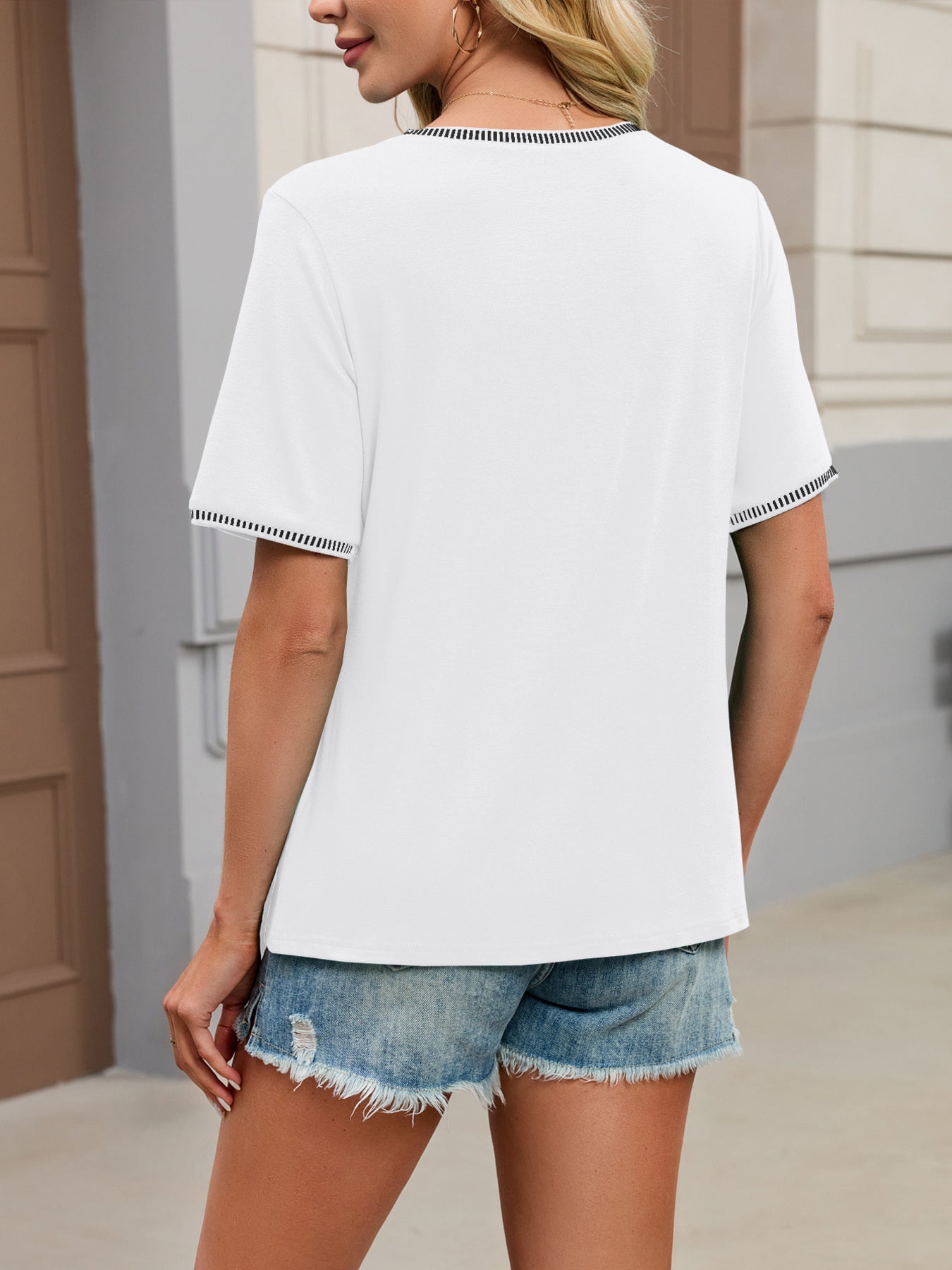 Contrast Trim Short Sleeve T-Shirt