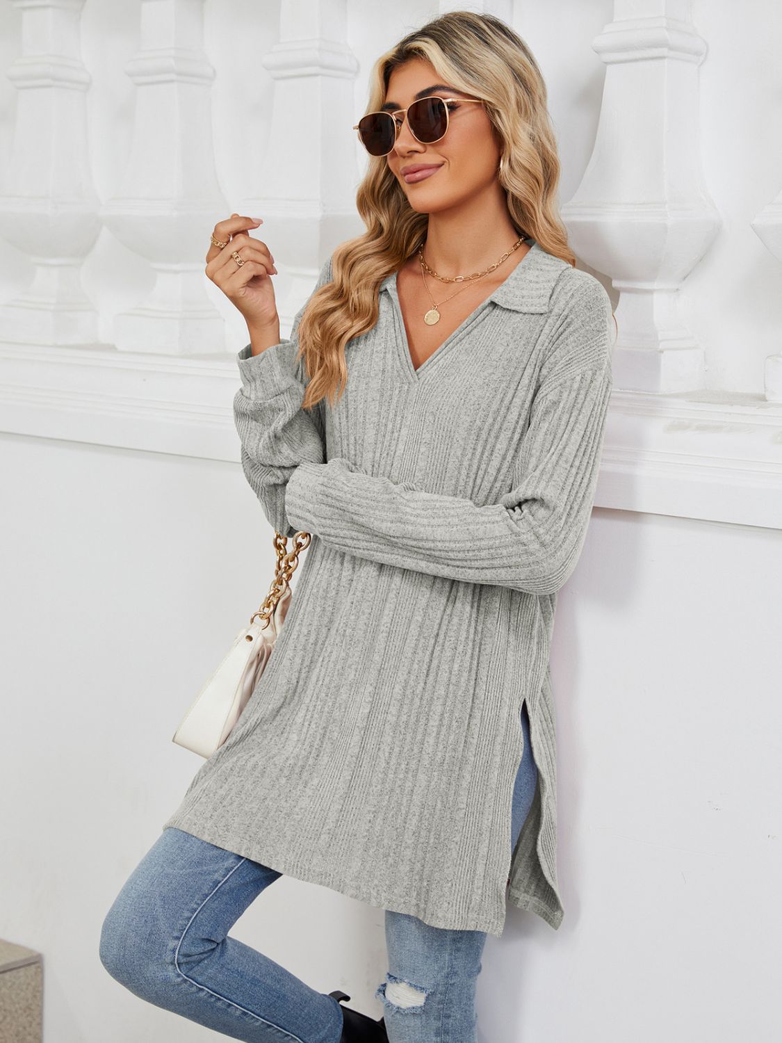 Light gray slit Johnny collar long sleeve t-shirt with sunglasses