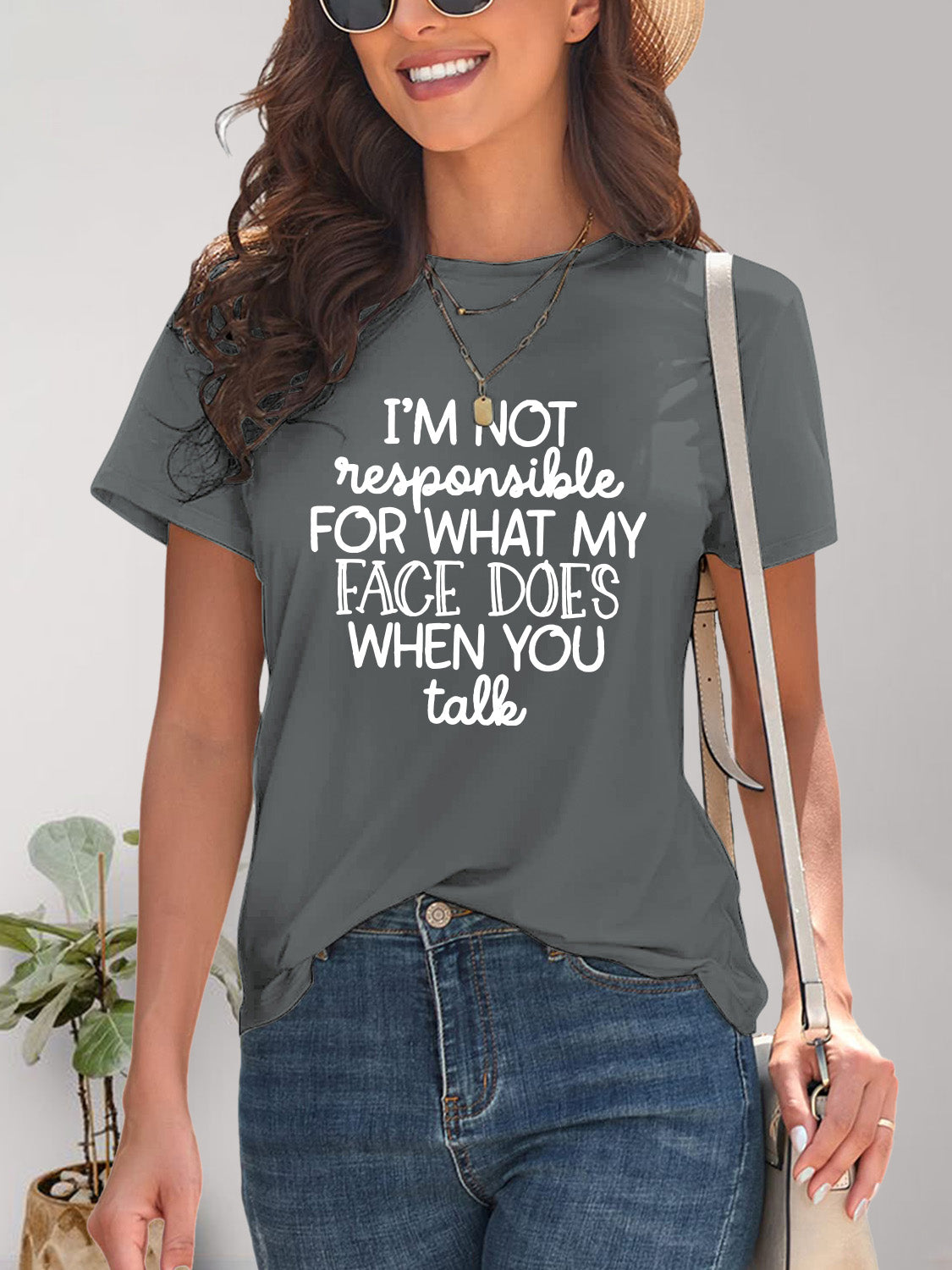 Gray round neck T-shirt with letter graphic