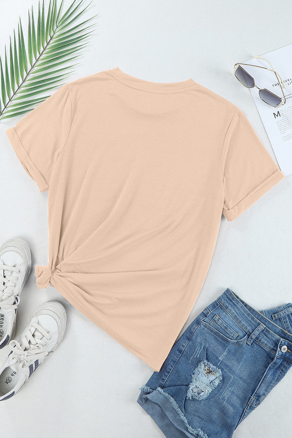 T-Shirt mit Rundhalsausschnitt und Schleife Grafik
