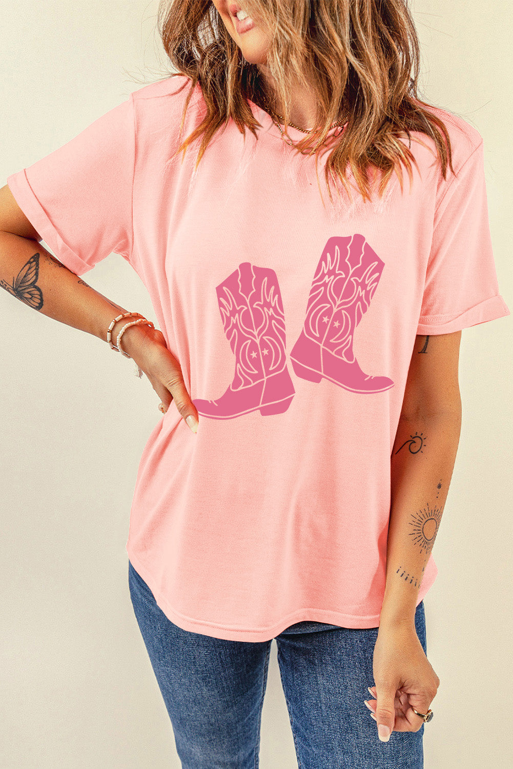 Round neck pink T-shirt with boots graphic, short sleeves