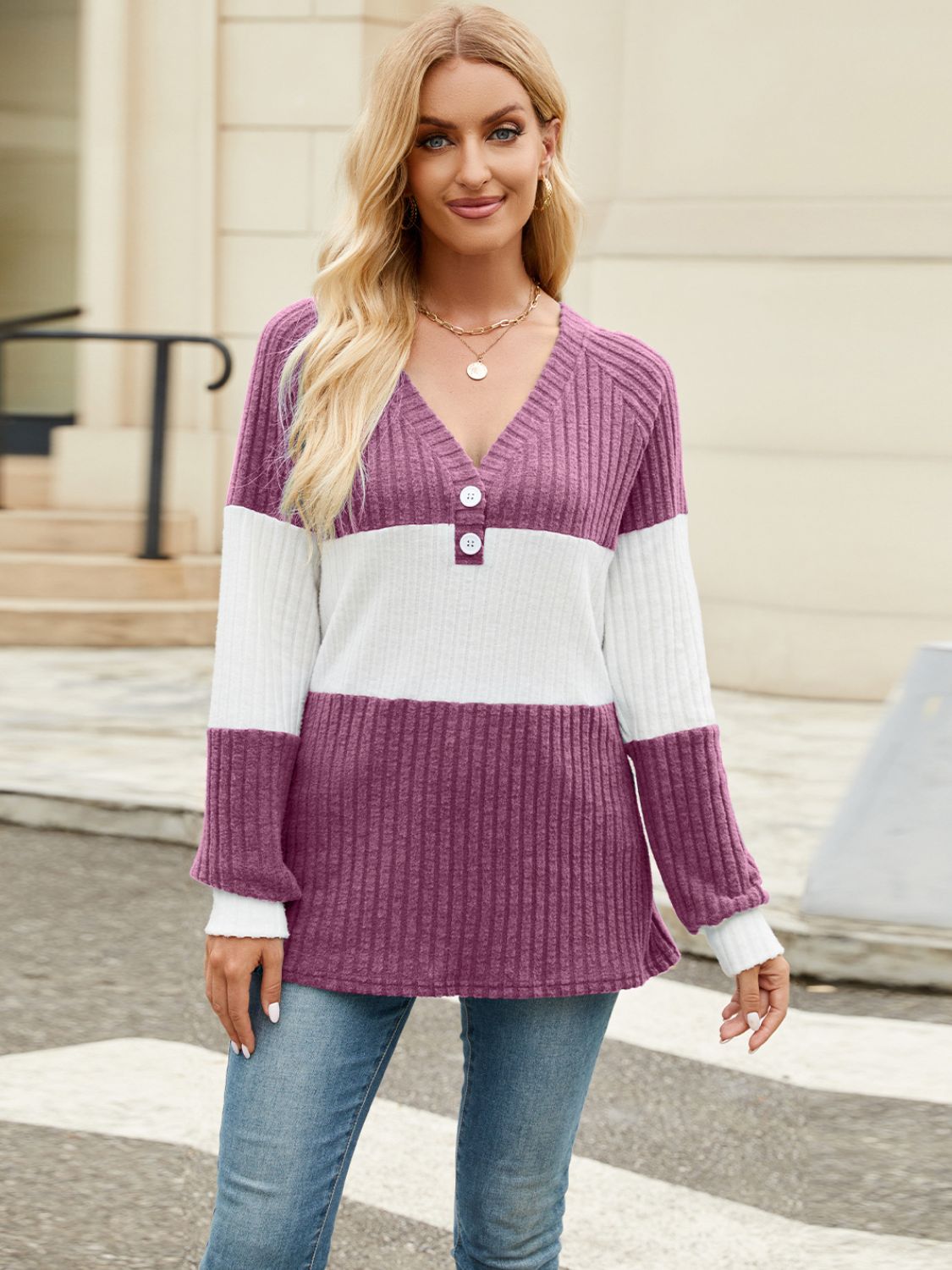 Black color block V-neck long sleeve T-shirt with sunglasses