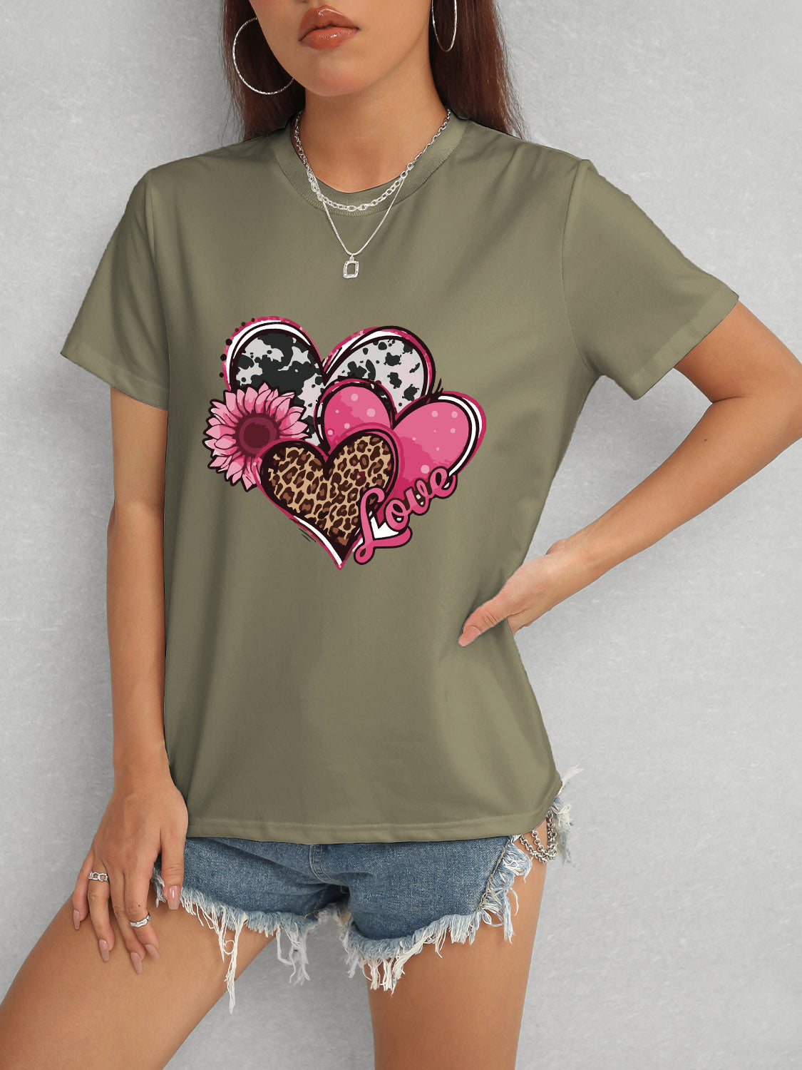 Olive t-shirt with heart and love motif, round neck