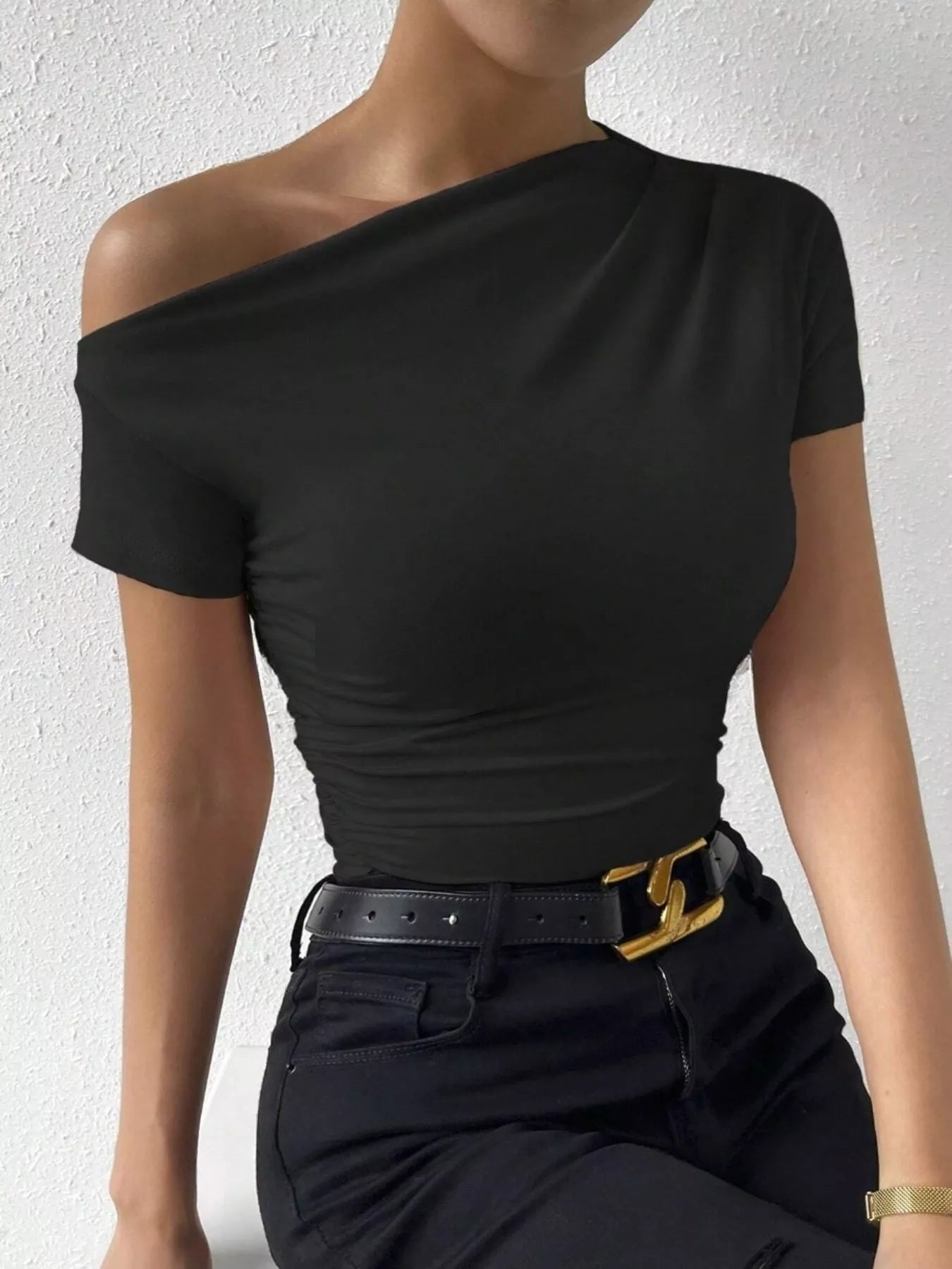 Single Shoulder Short Sleeve T-Shirt