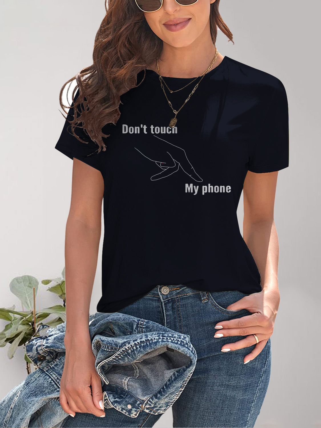 Black graphic round neck short sleeve T-shirt