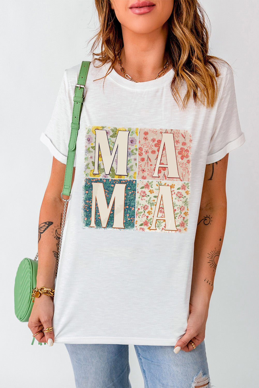 MAMA t-shirt with floral design, casual style