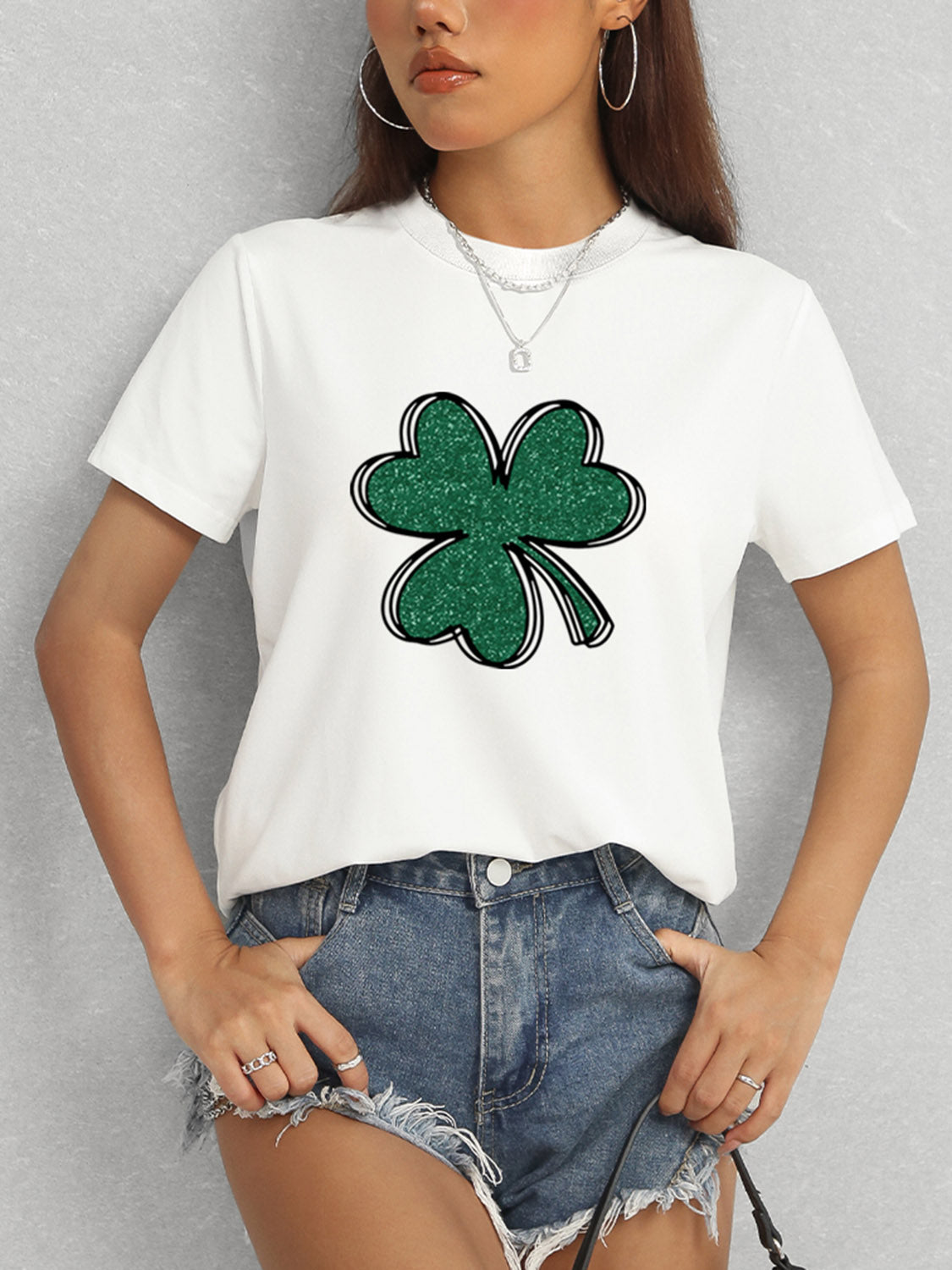 Casual White Clover T-Shirt Outfit