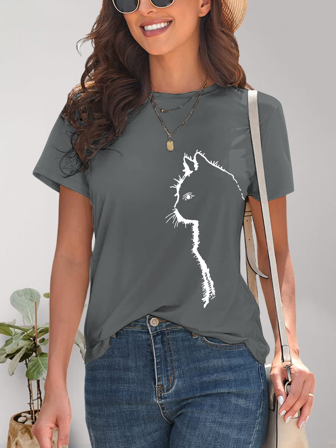 Gray cat round neck short sleeve t-shirt front view