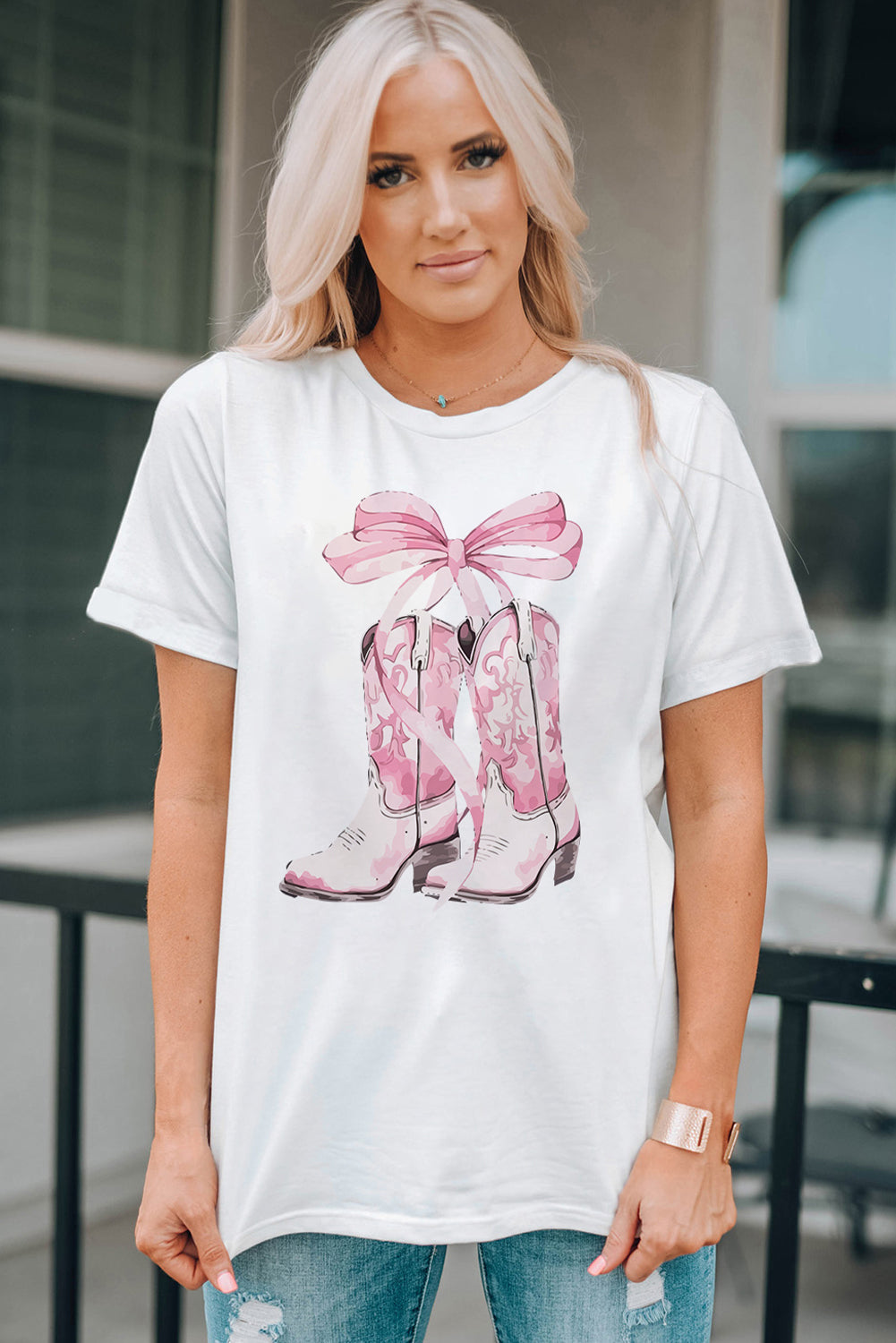 T-Shirt mit Rundhalsausschnitt und kurzen Ärmeln und Stiefelgrafik