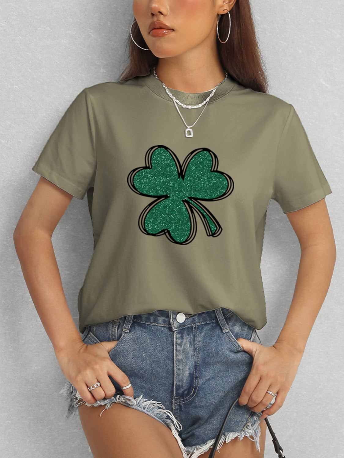 Casual Olive Clover T-Shirt Outfit