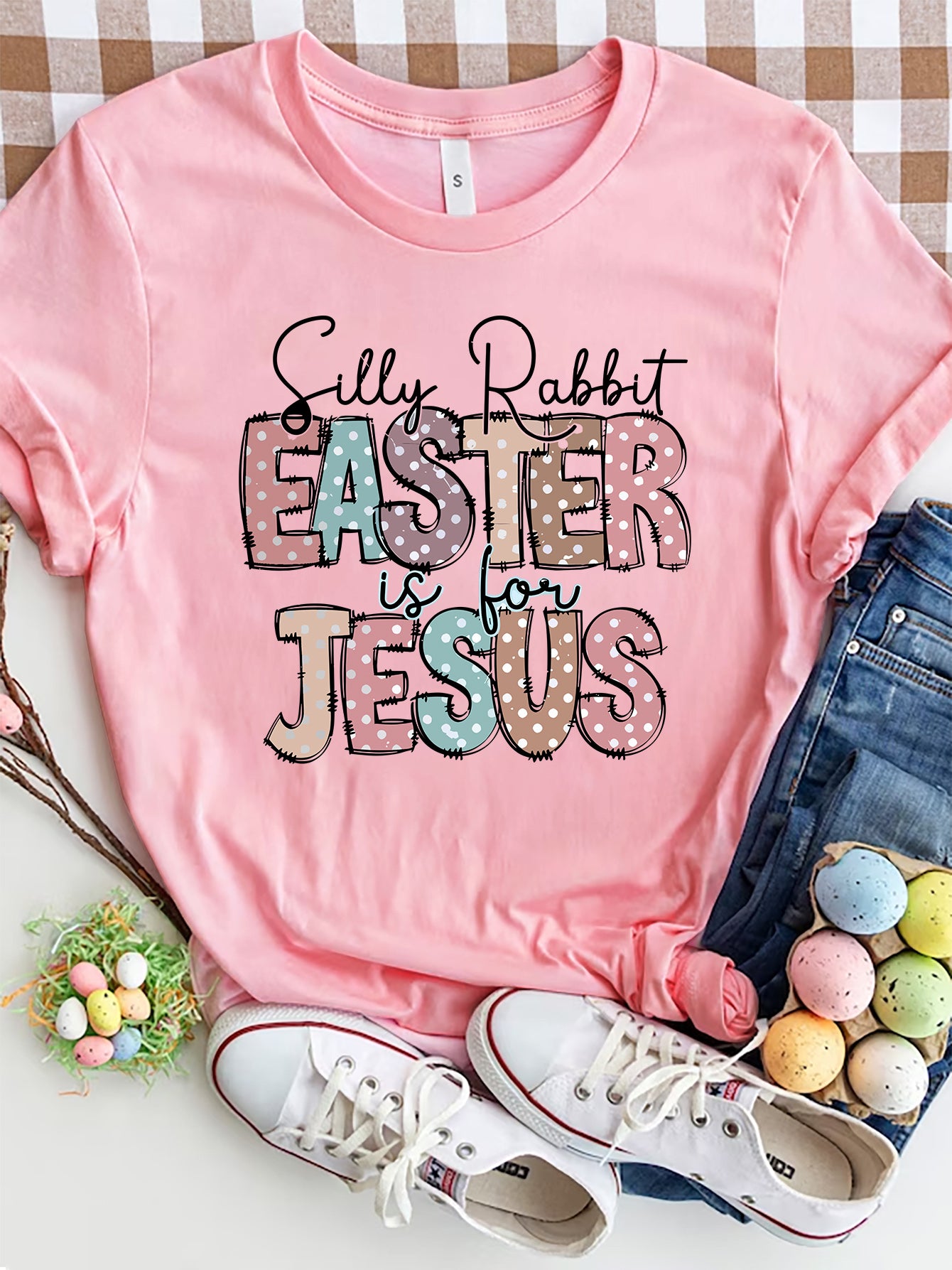 Pink Easter graphic T-shirt with round neck