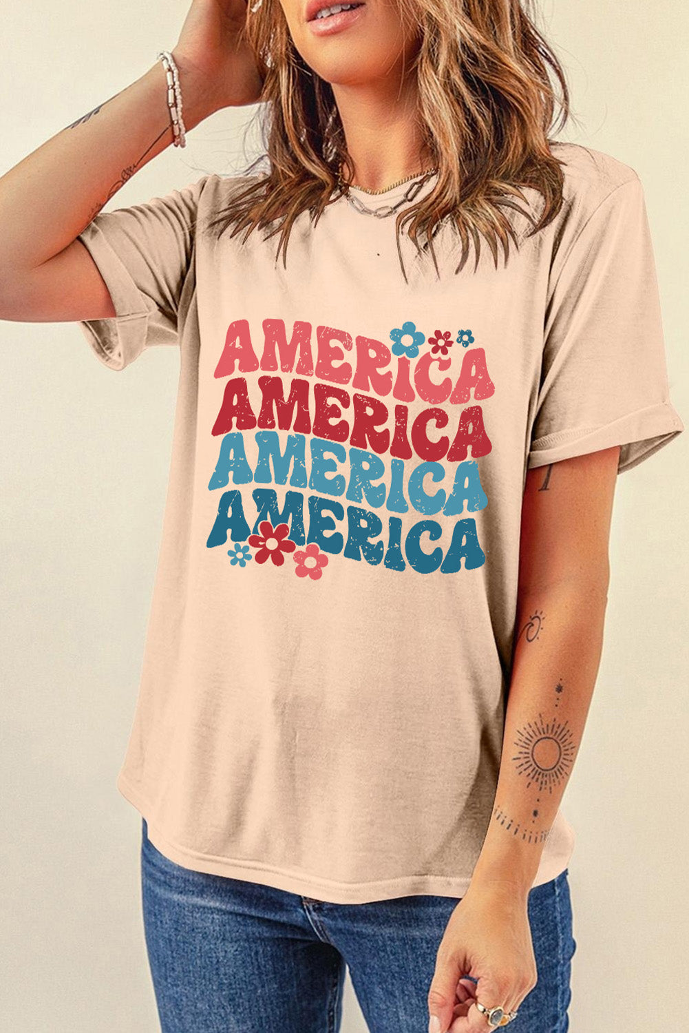 AMERICA round neck short sleeve t-shirt worn by model