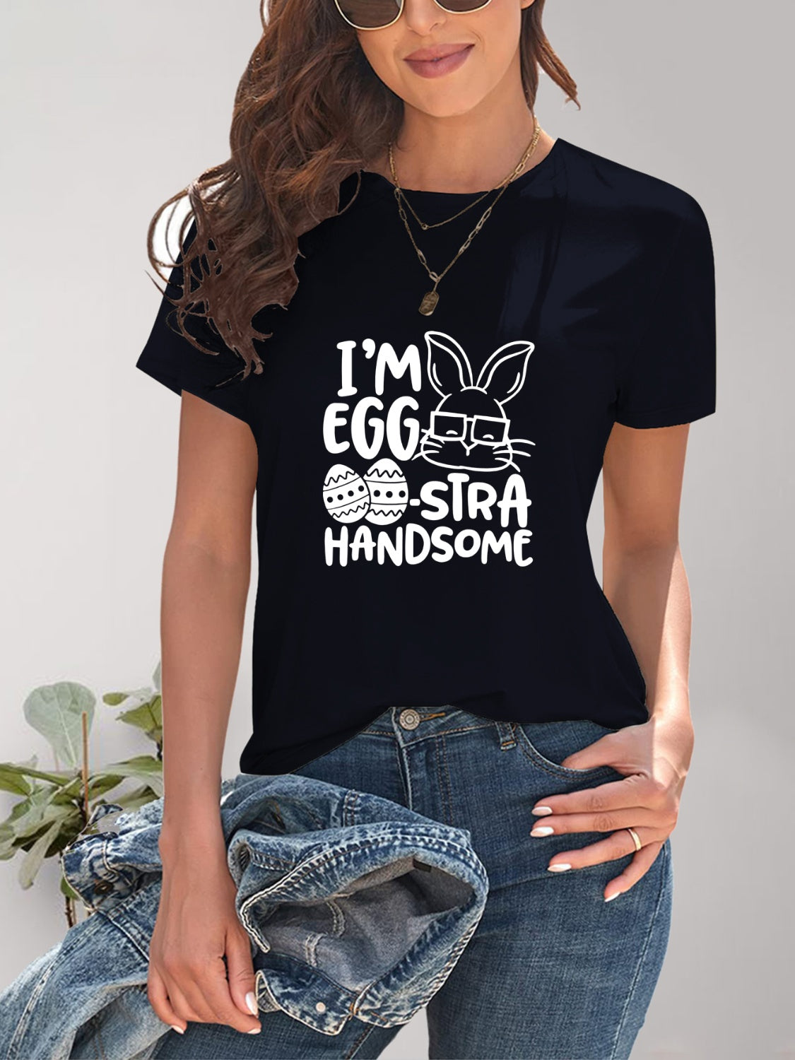 Black graphic round neck short sleeve T-shirt