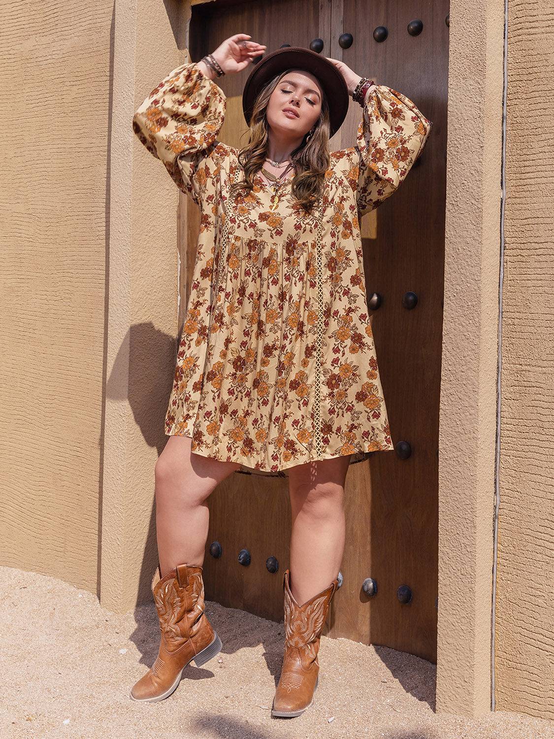 Plus size floral V-neck mini dress with hat and boots