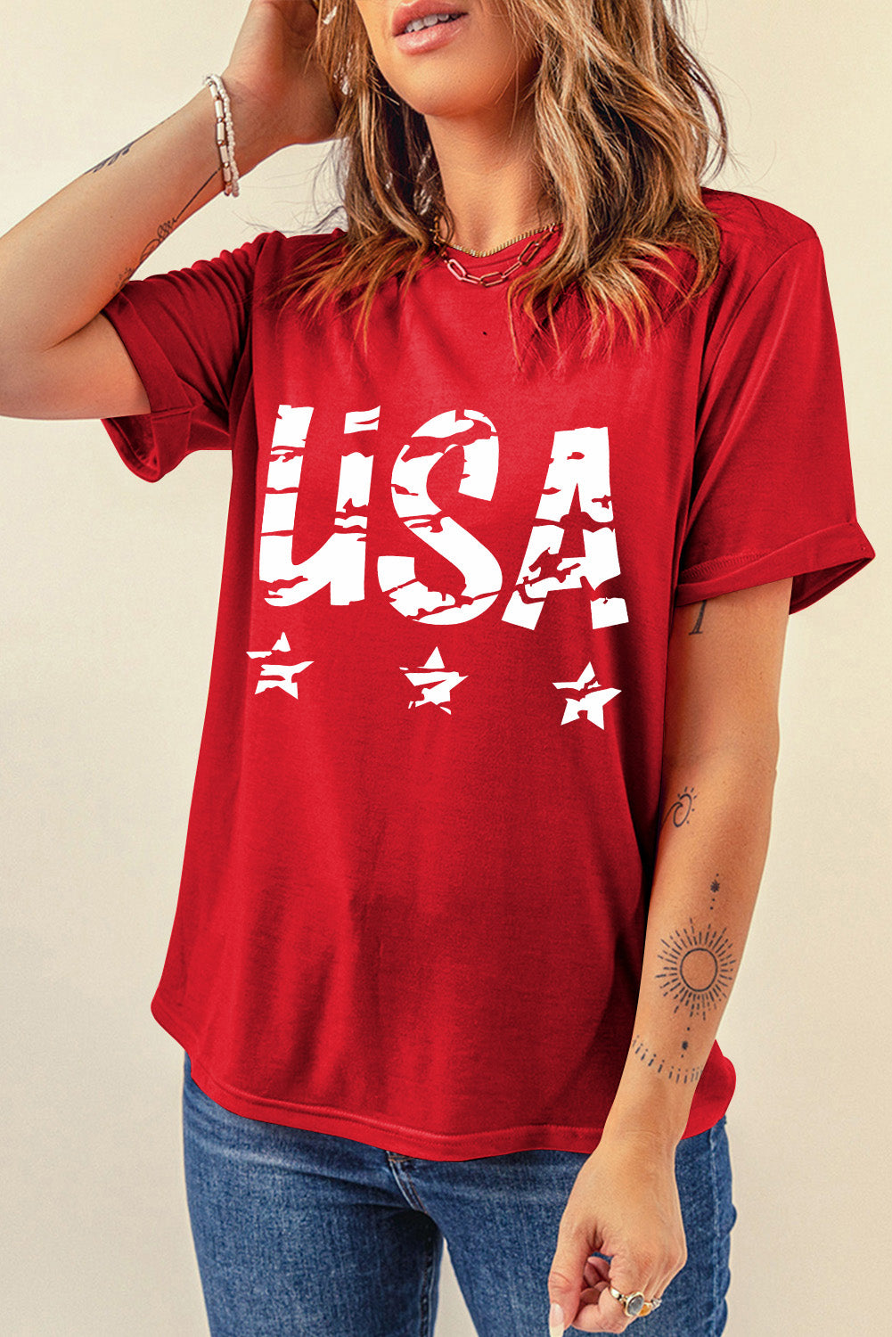 Red USA t-shirt with short sleeves and round neck