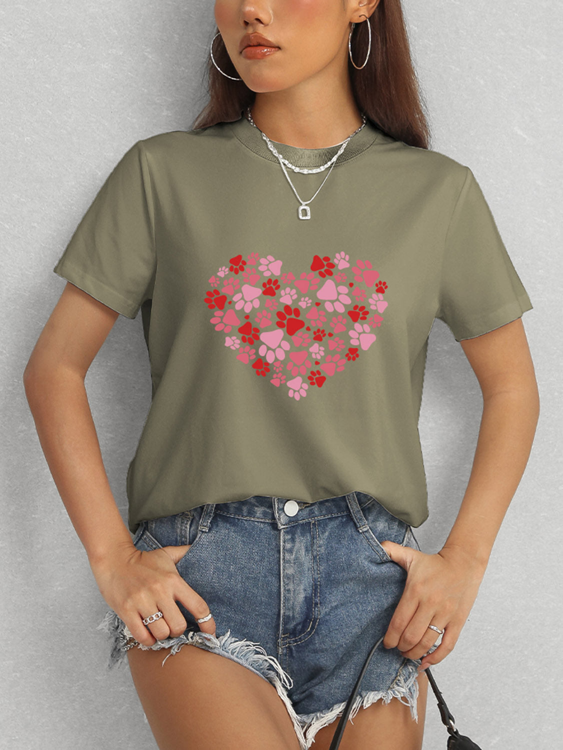 Olive heart round neck short sleeve t-shirt