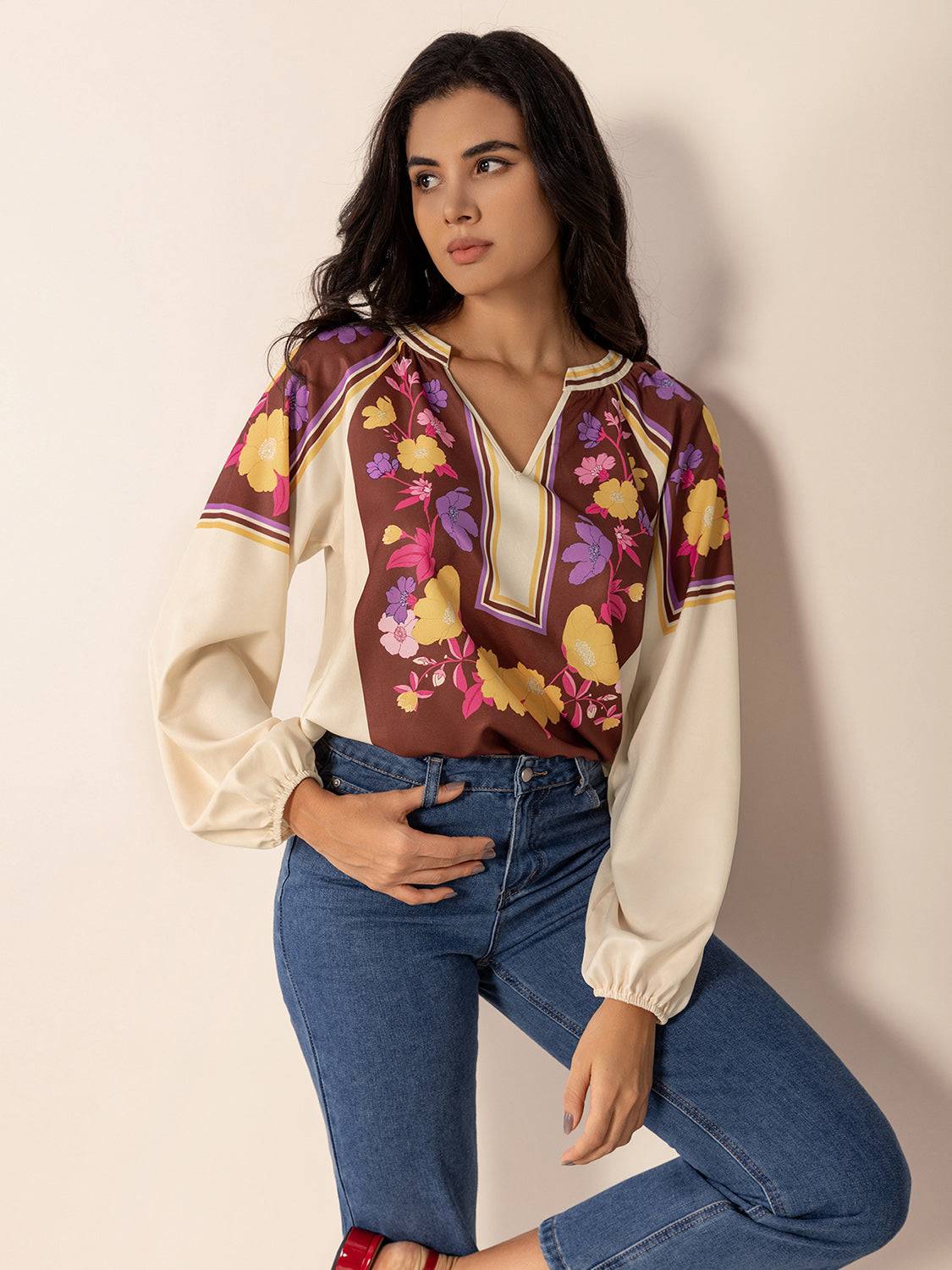 Printed notched blouse with floral design