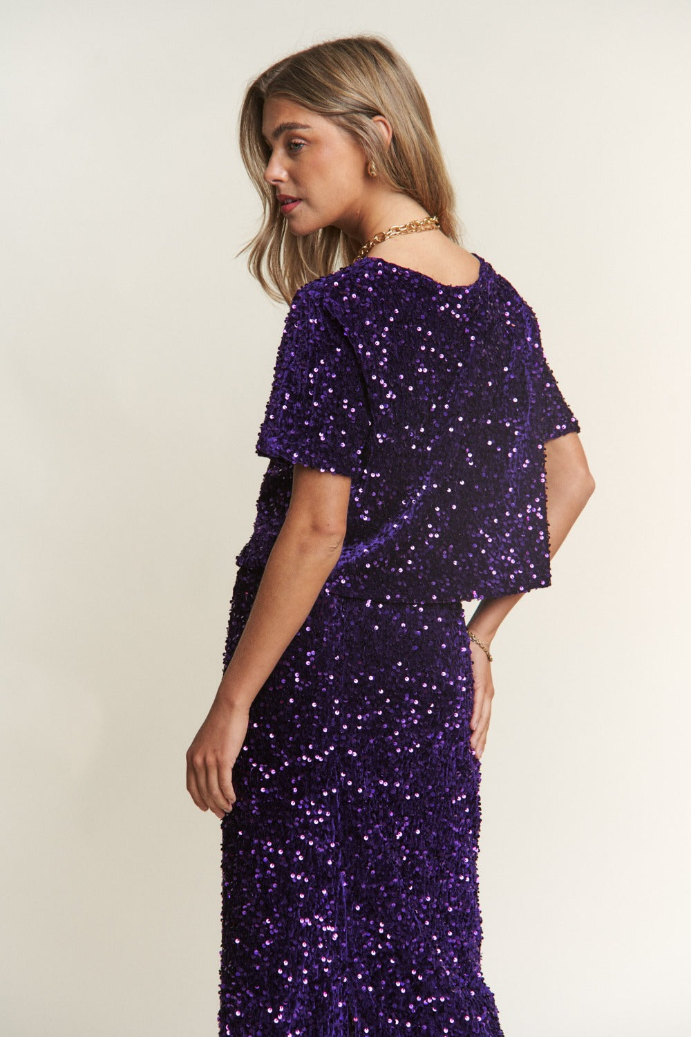 J.NNA – Kurzärmliges Crop-T-Shirt mit Pailletten
