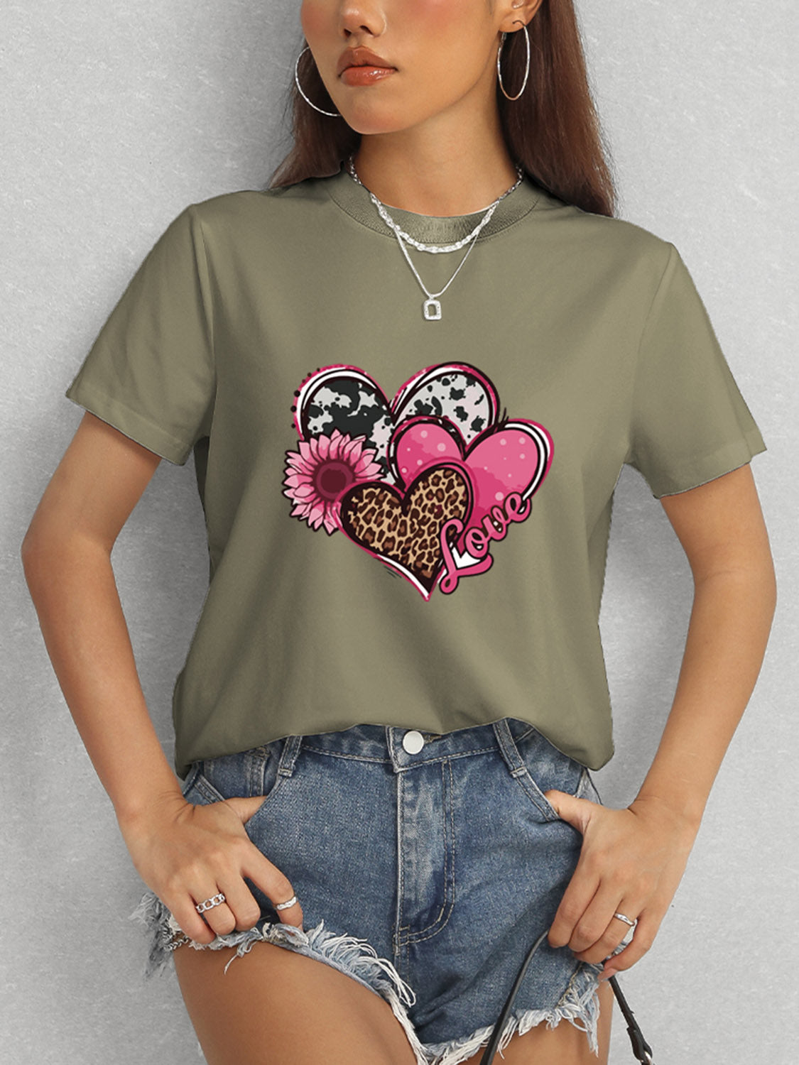 Olive heart round neck short sleeve t-shirt with love design
