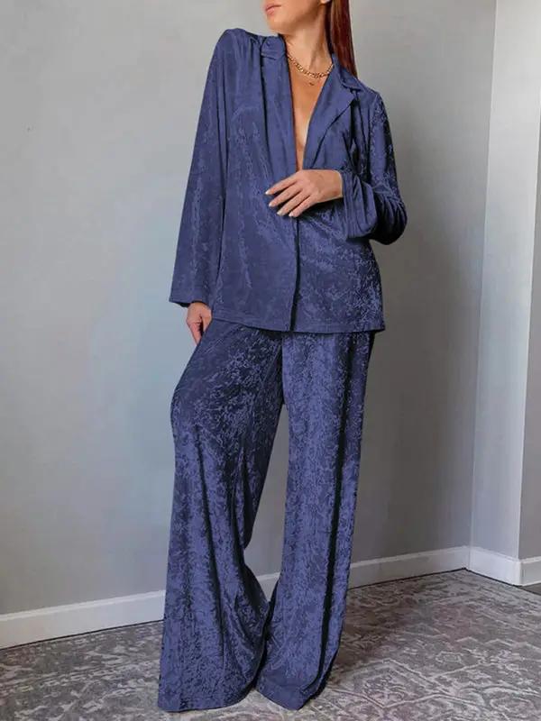 Blue velvet pajamas set with long sleeves and trousers