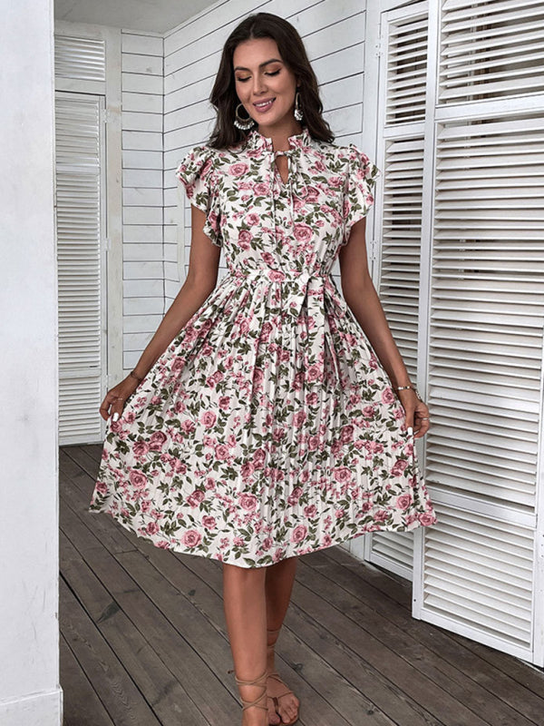 Sommerliches, mittellanges weißes Kleid mit europäischem und amerikanischem Retro-Rock-Print