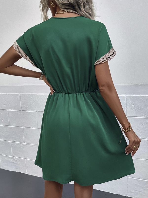 Robe décontractée à manches courtes et panneau en dentelle pour femmes