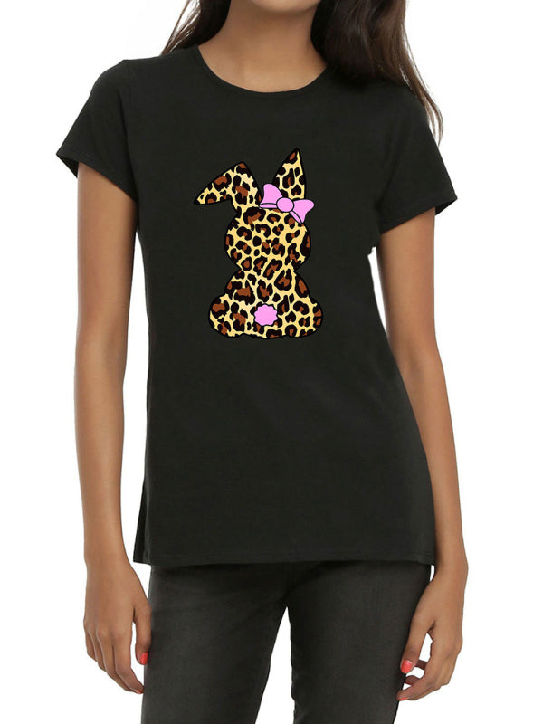 Süßes Rundhals-T-Shirt mit Leoparden-Häschen