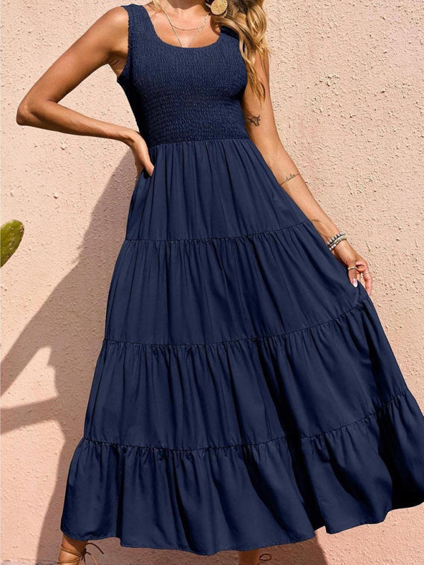 Robe trapèze sans manches à panneau plissé de couleur unie pour femmes