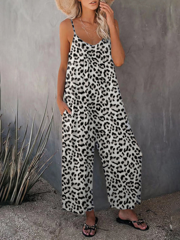 Sleeveless leopard print jumpsuit, front view