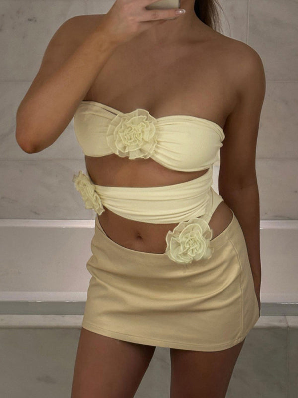 Backless jumpsuit with flower design and skirt