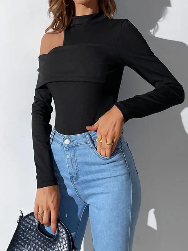 Chic black bodysuit with round neck and long sleeves