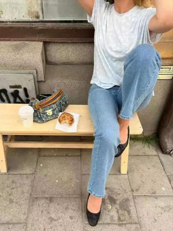 Casual outfit with printed pajama top and jeans