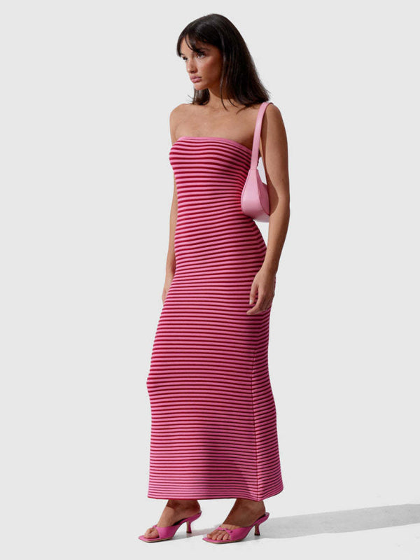 Langes gestricktes, gestreiftes, sexy, schmal geschnittenes, hüftbetontes Kleid mit Schlauchoberteil