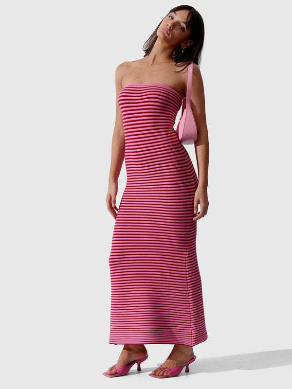 Langes gestricktes, gestreiftes, sexy, schmal geschnittenes, hüftbetontes Kleid mit Schlauchoberteil