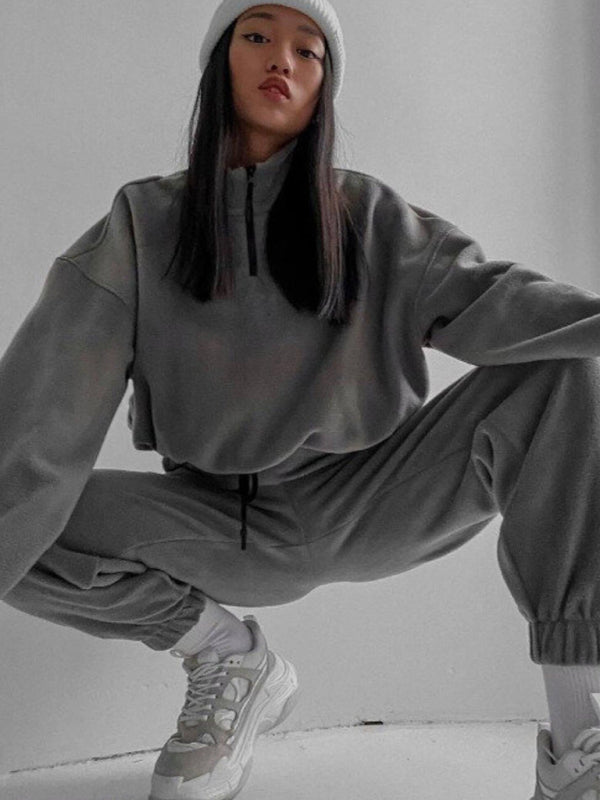 Zweiteiliges Set mit Kapuzenpullover und Sport- und Freizeitanzug für Damen