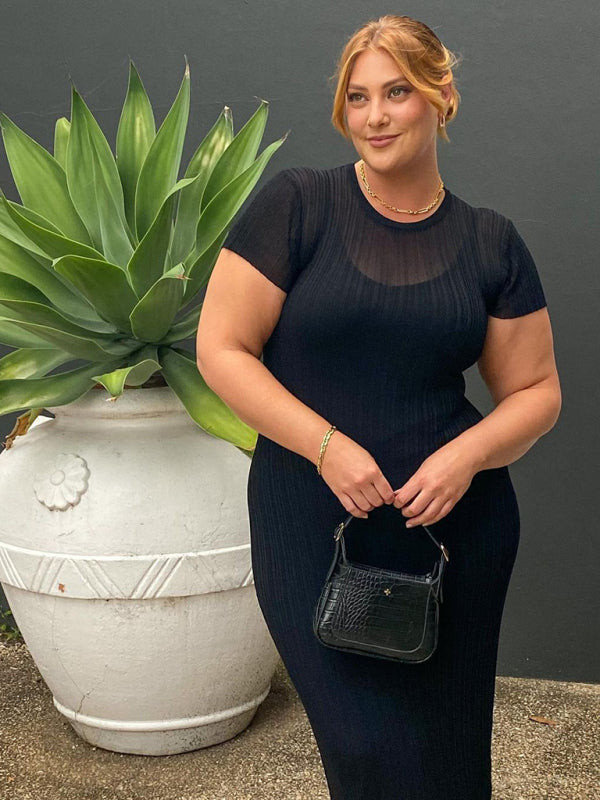 Neues, durchsichtiges, lässiges, tailliertes Damen-Strickkleid mit rundem Ausschnitt und großen Grubenstreifen