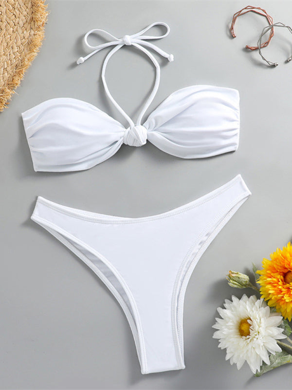 Femininer Neckholder-String-Bikini mit Knoten