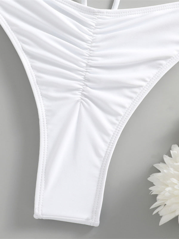 Femininer Neckholder-String-Bikini mit Knoten