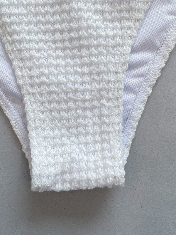 Neuer dreiteiliger Bikini für Damen mit dreidimensionalem Blumen-Split-Badeanzug