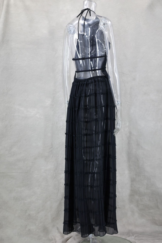 Rückenfreies Neckholder-Top-Set mit Schnürung und zweiteiliger langer Chiffon-Plissee-Rock mit Ohrringen