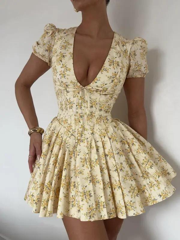 Sexy deep V floral dress with slim waist and short sleeves