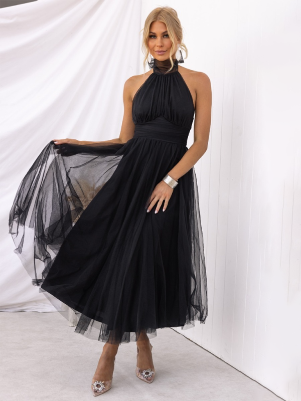 Neues Neckholder-Rollkragenkleid aus Netzstoff
