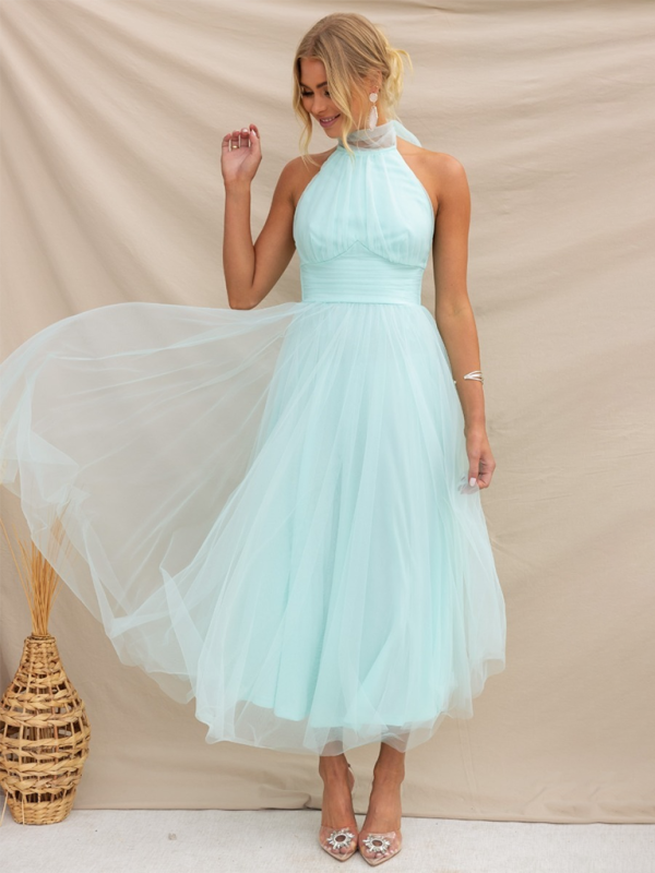Neues Neckholder-Rollkragenkleid aus Netzstoff