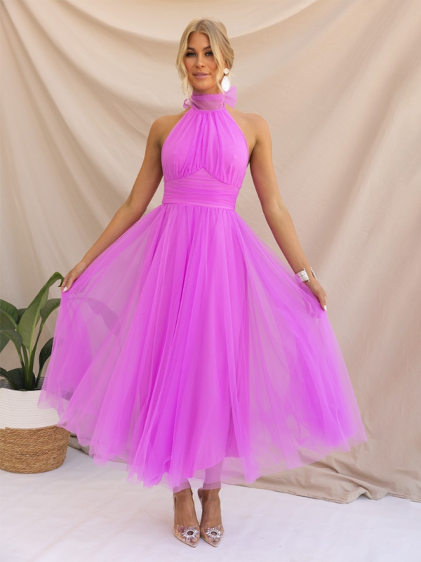 Neues Neckholder-Rollkragenkleid aus Netzstoff